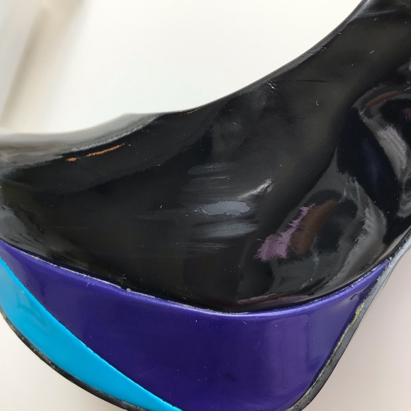 BCBG heels - Picture 8 of 8